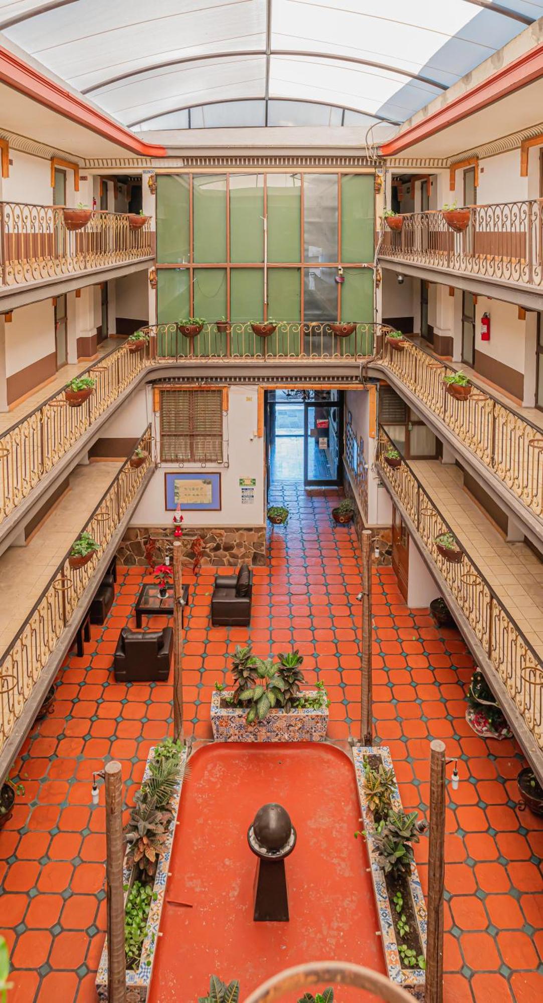 Hotel Zapotlan 古斯曼城 外观 照片