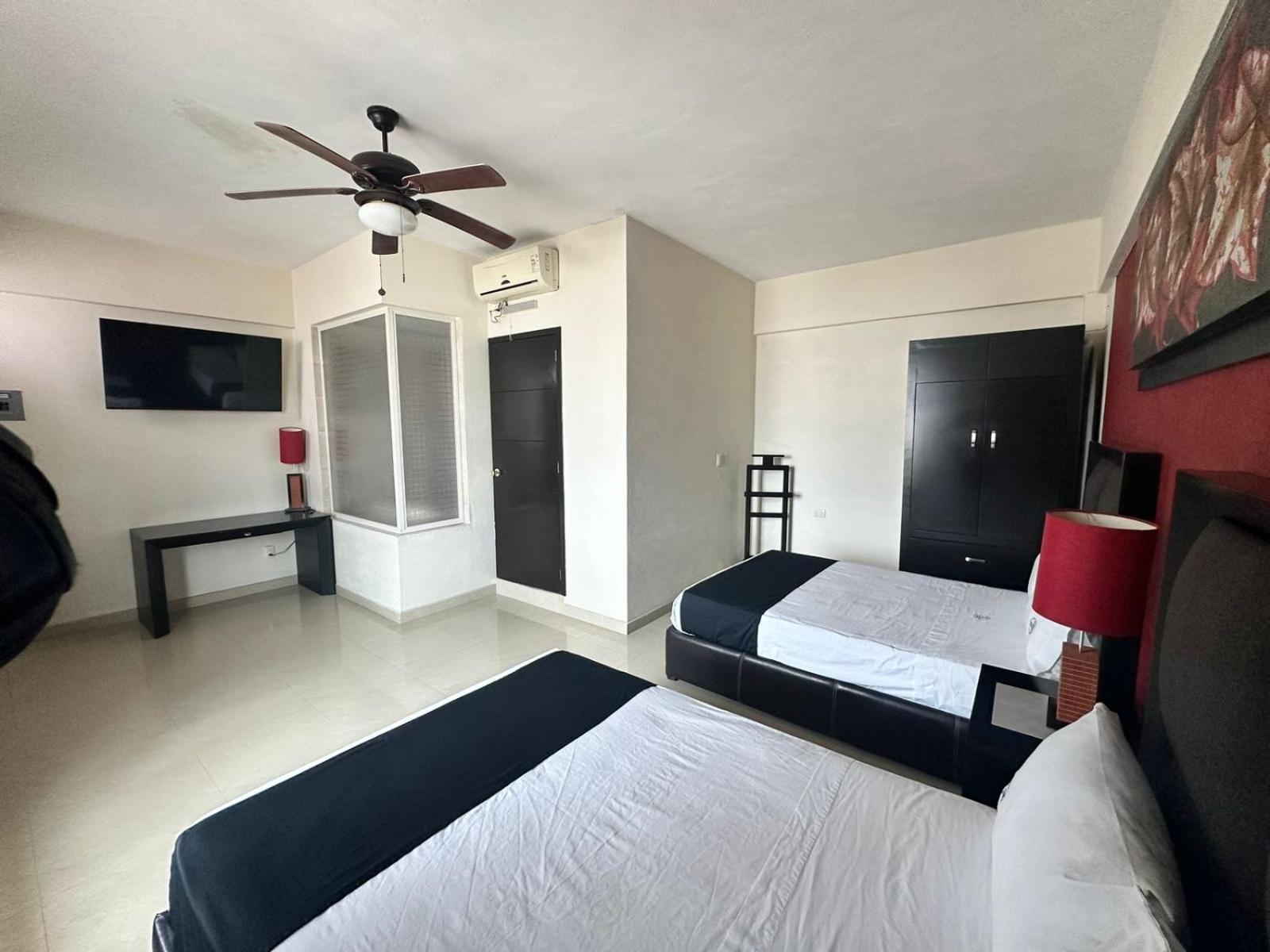 Hotel Zapotlan 古斯曼城 外观 照片